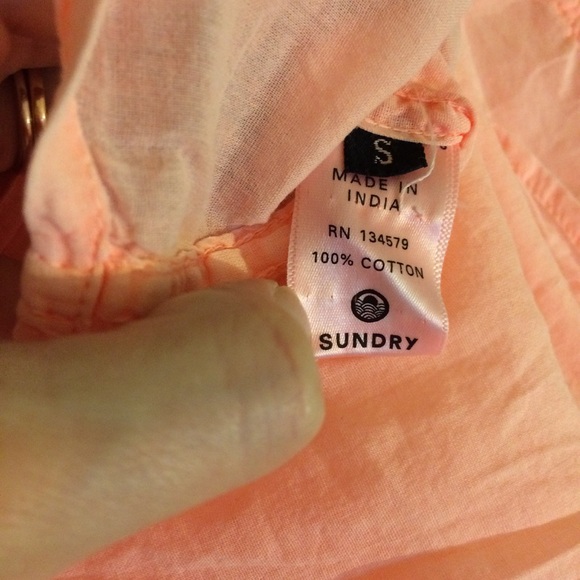 - sale 🎉 NWT Sundry coral pink button down shirt - Picture 4 of 5